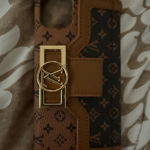 Louis Vuitton iPhone 11 Pro Max card case